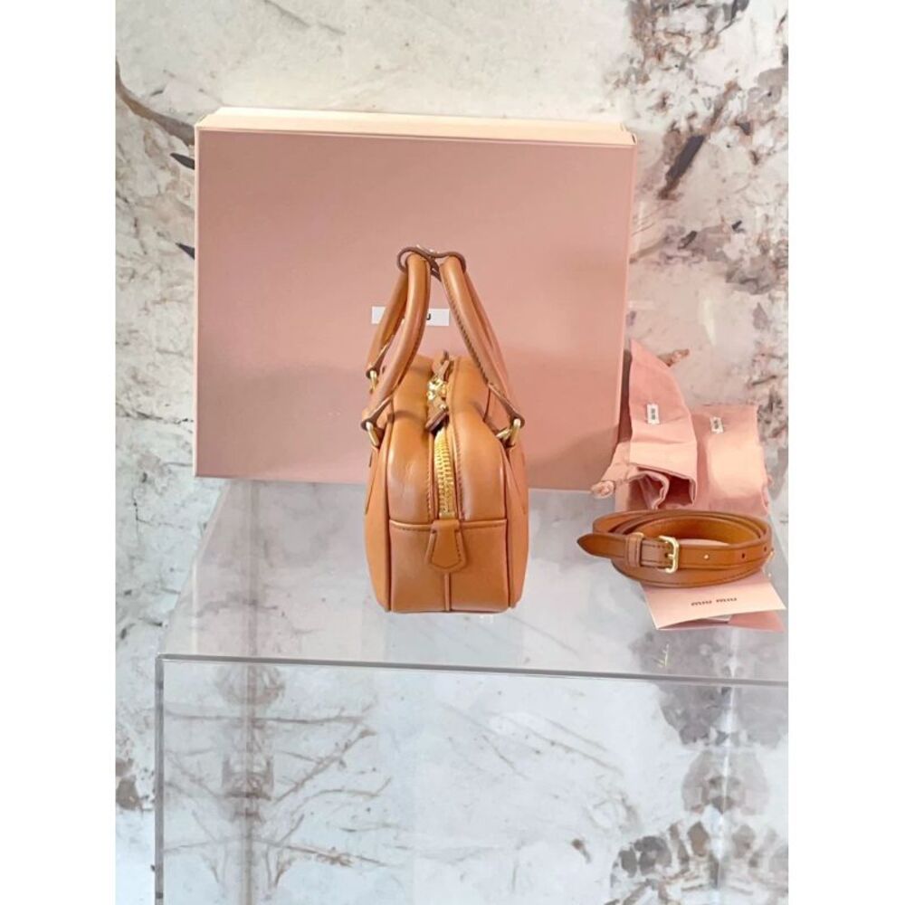 Miu Miu Women Pre-Loved Bag Very Good Condition - Picture 3 of 9